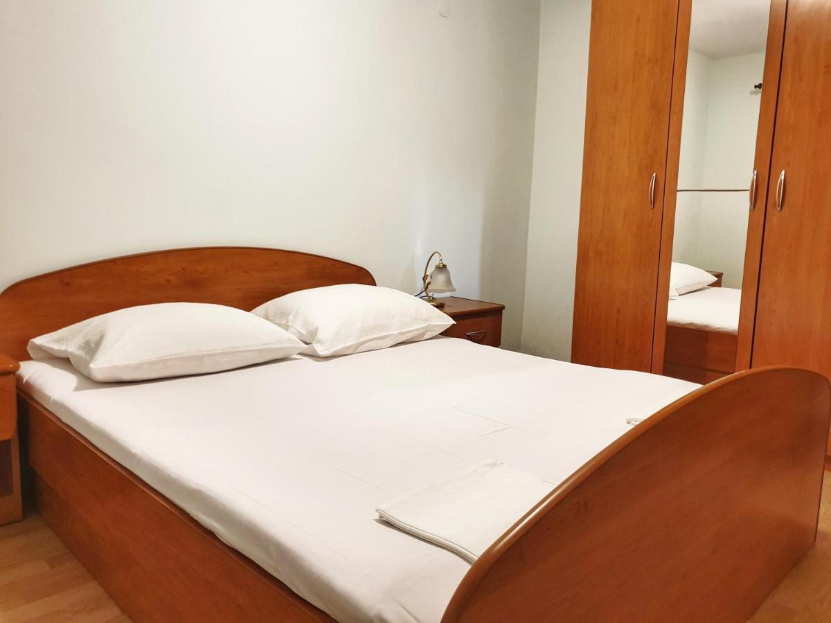 Betanovalja Apartment ภายนอก รูปภาพ