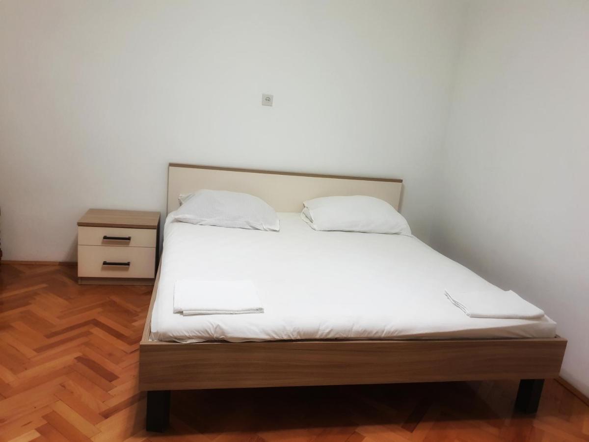Betanovalja Apartment ภายนอก รูปภาพ