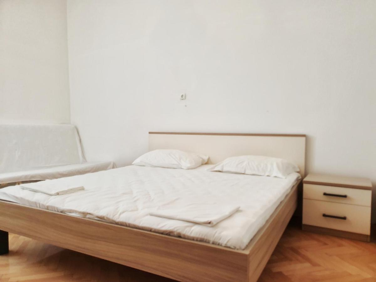 Betanovalja Apartment ภายนอก รูปภาพ