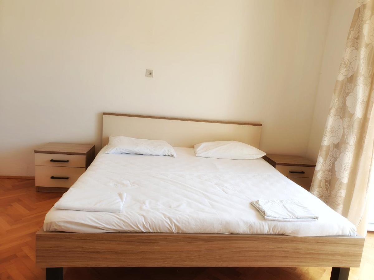 Betanovalja Apartment ภายนอก รูปภาพ