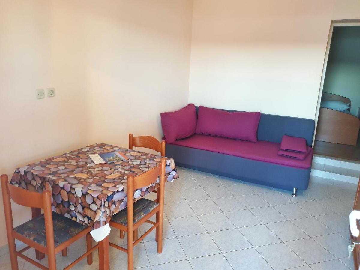 Betanovalja Apartment ภายนอก รูปภาพ