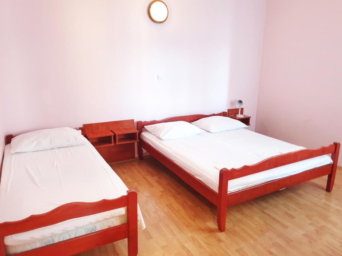 Betanovalja Apartment ภายนอก รูปภาพ